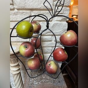 Vintage Collapsible Hard Metal Apple Shaped Apple Stand. Holds 9 Apples (incl.)
